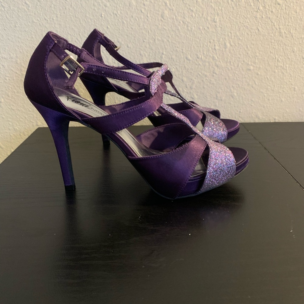 Purple Heels - Picture 4 of 4